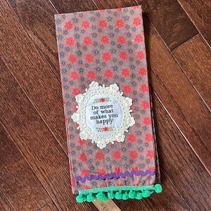 NWT Natural Life Floral Kitchen Towel